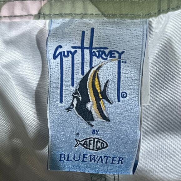 Guy Harvey AFTCO Bluewater Camo Shorts Green Pink Fishing Outdoor Womans Size 8 - Picture 6 of 7